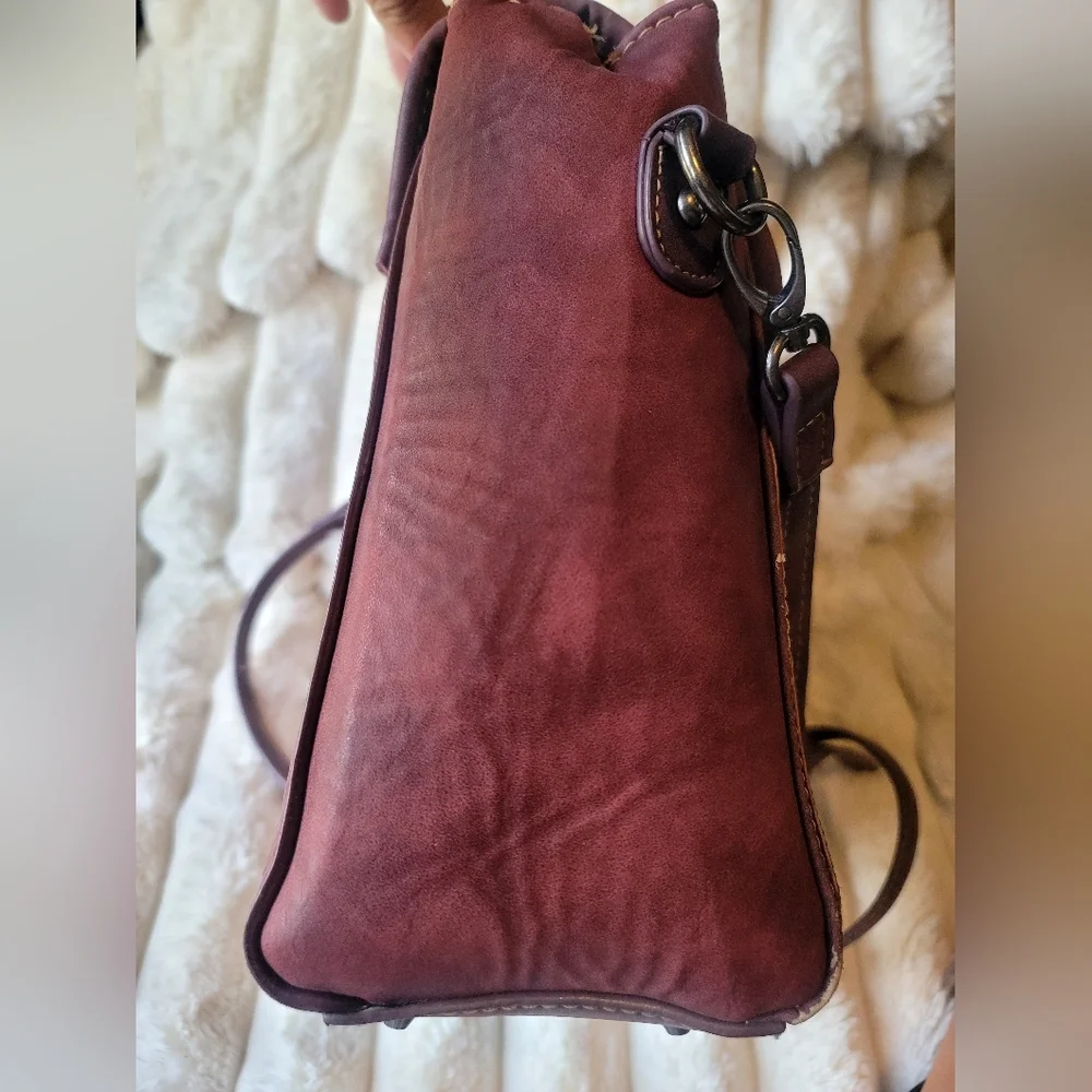 Montana West Beautifully Embossed Burgundy/Red‎ Wine Western Handbag - Picture 7 of 15